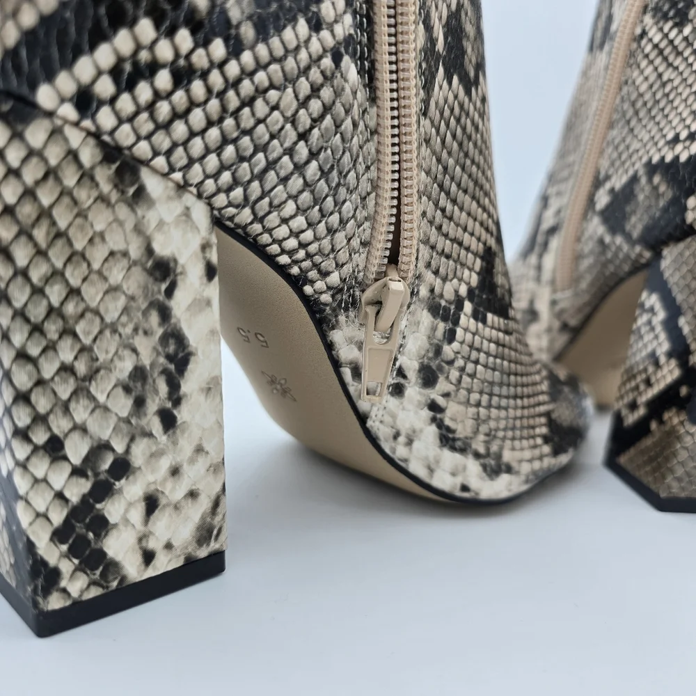 NWOT BCBGeneration Briel Booties, Women's 5.5, Natural Snake Print - Picture 11 of 16